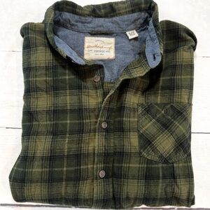 Men’s Weatherproof Green Plaid Flannel Button-Up Shirt